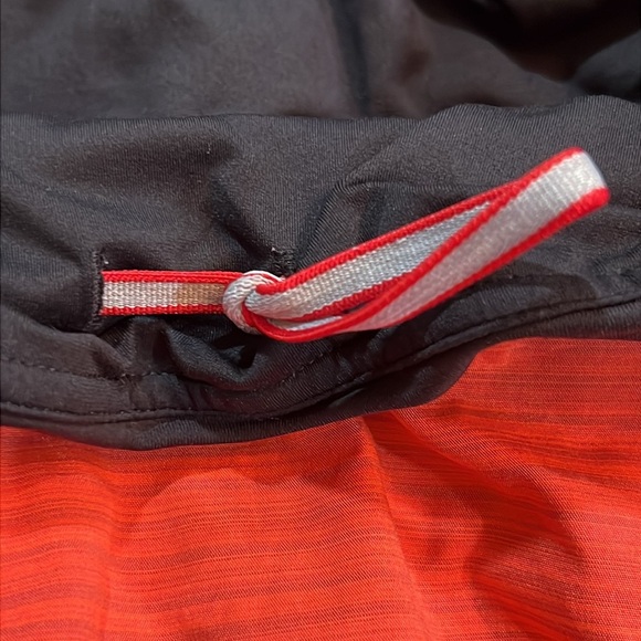 Lululemon Run Speed Squad Skirt 4 Running Shorts Black Red Striped Pickleball - Picture 7 of 9